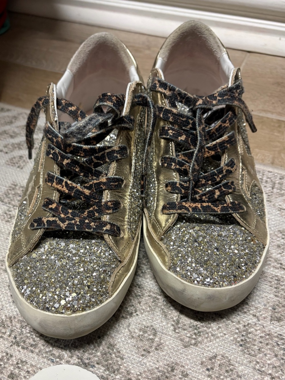 Golden Goose Platinum Glitter Super-Star with Gold Star - Picture 8 of 9